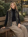 printed fleece sleeveless jacket
